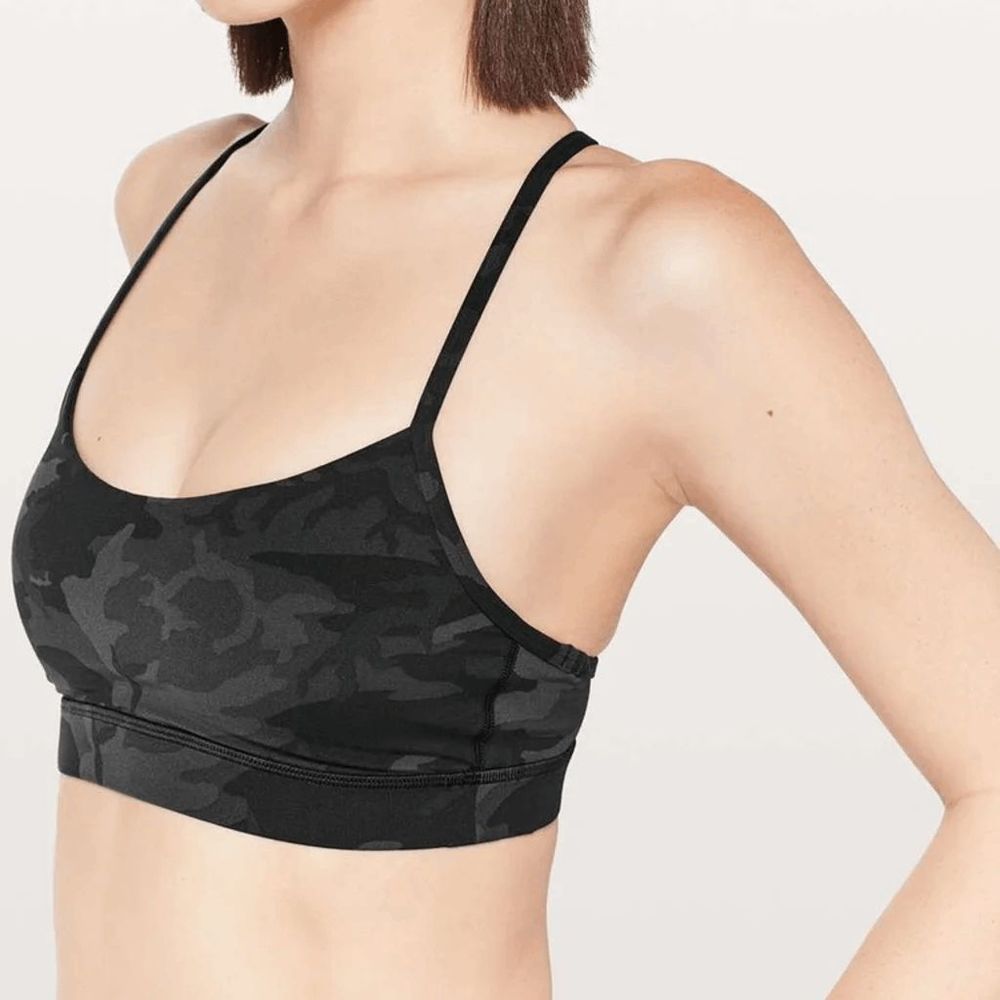 Size 2 Lululemon Flow Y Nulu Bra LUH237